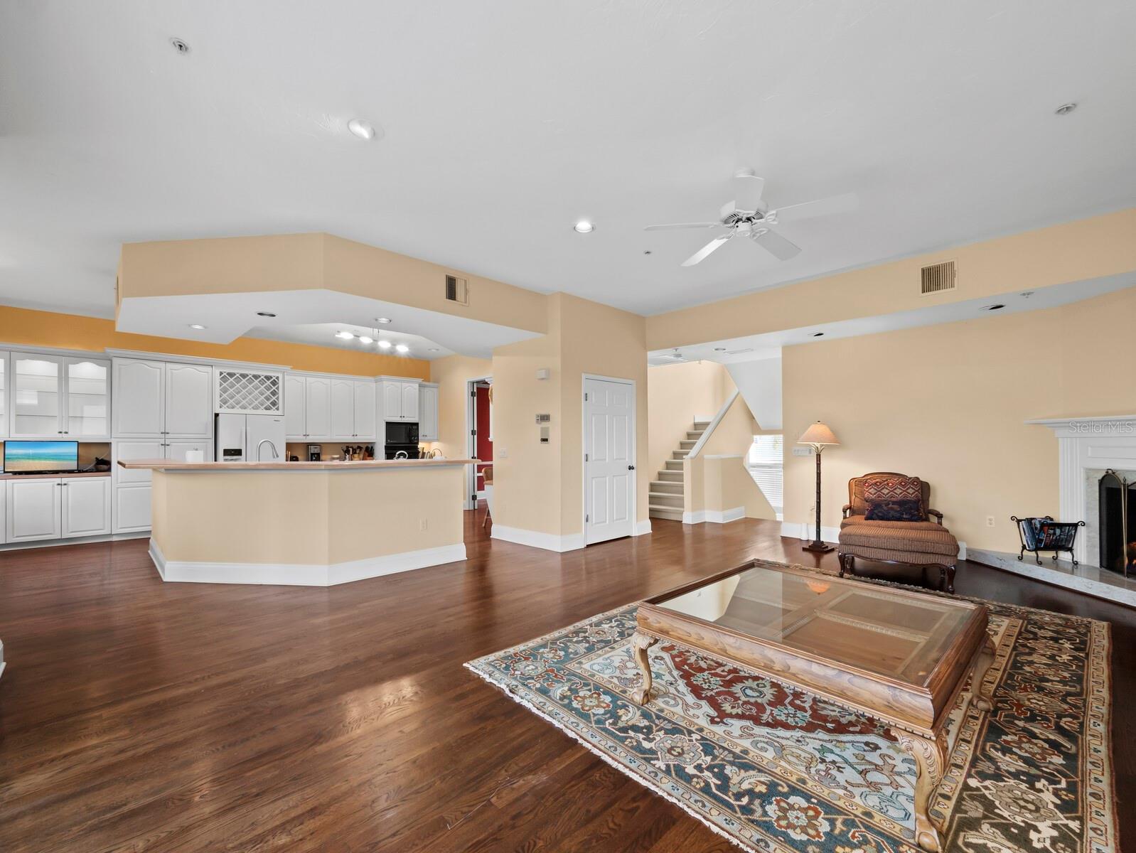 836 Evergreen Way Property Photo 7
