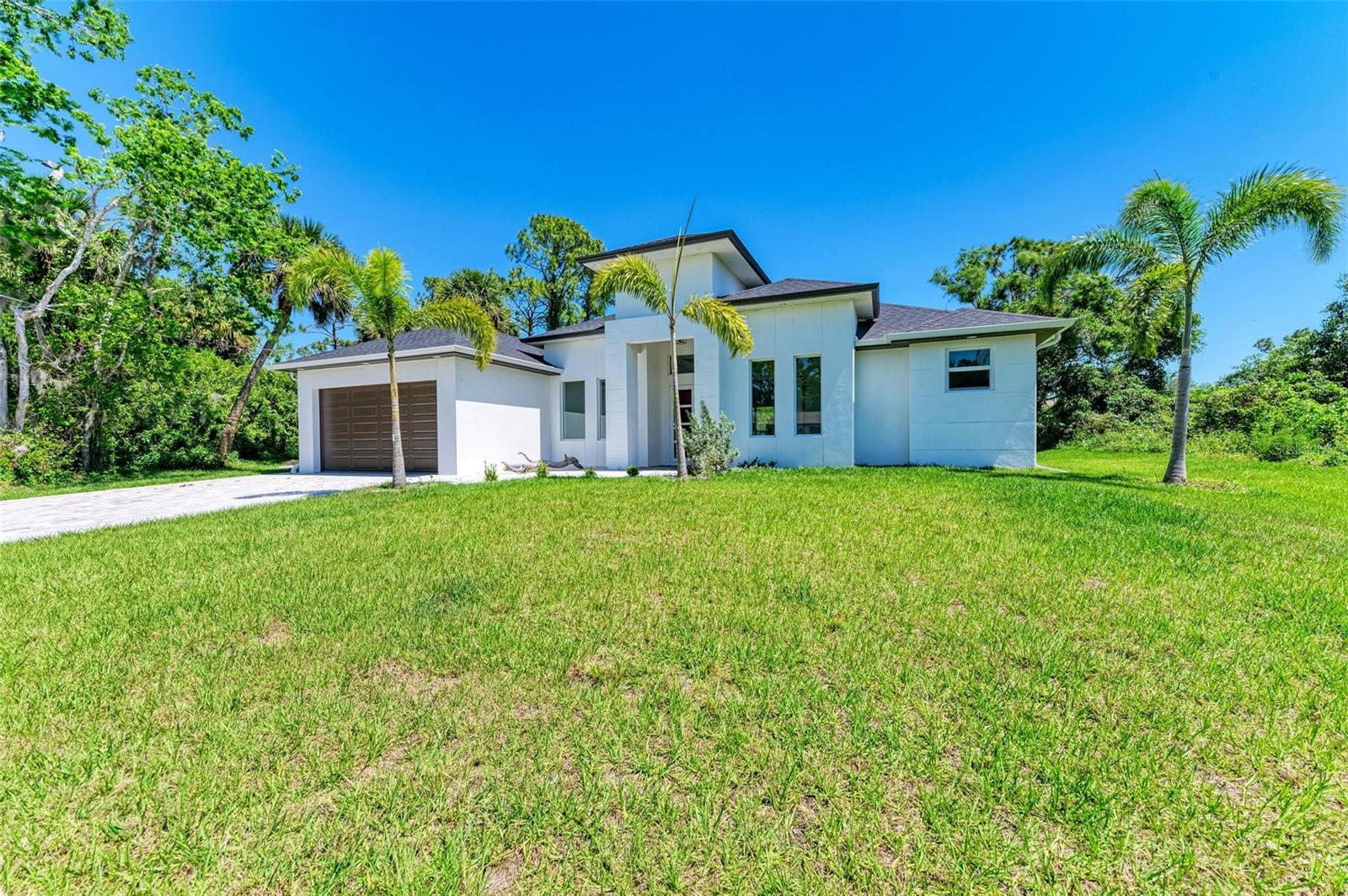 3260 Abbotsford St Property Photo 15