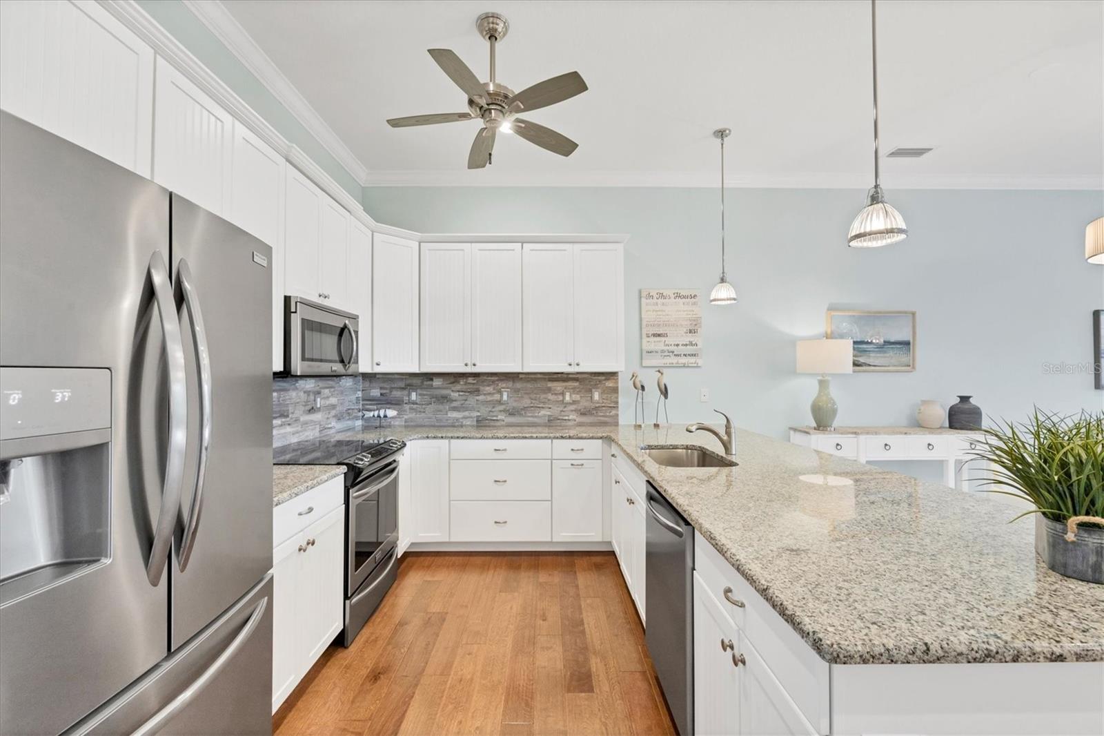 455 Nokomis Ave S #455 Property Photo 15