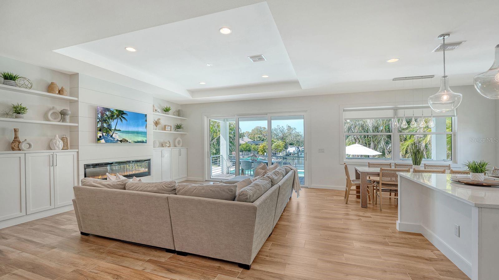 6136 Hollywood Blvd Property Photo 6