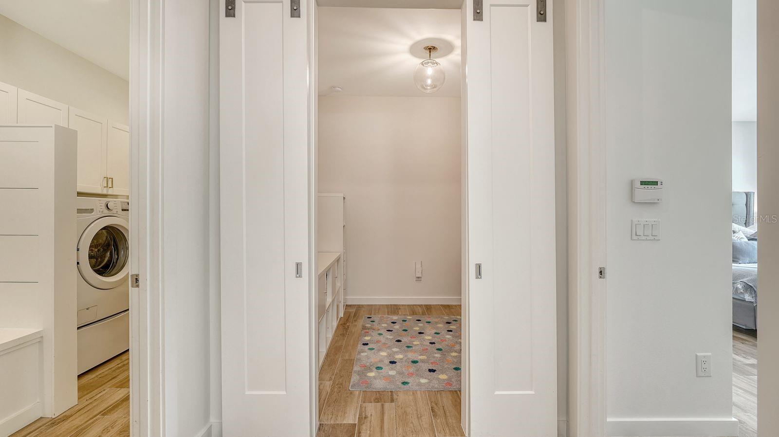 6136 Hollywood Blvd Property Photo 23