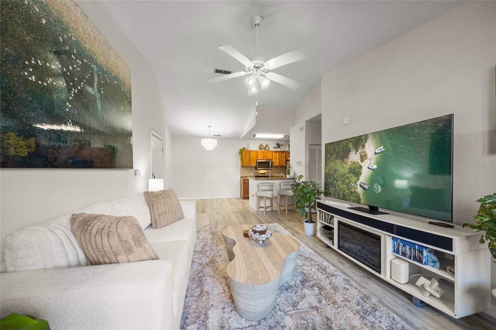 8341 38th Street Cir E #303 Property Photo 11