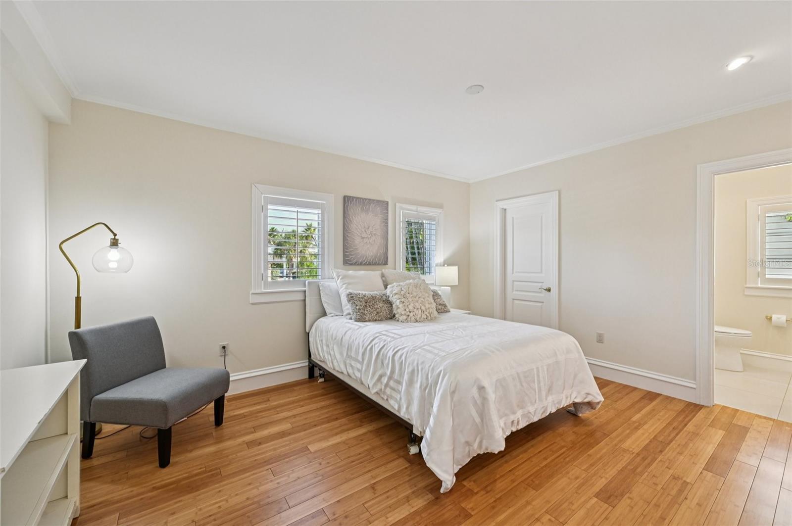 1121 Morningside Pl Property Photo 17
