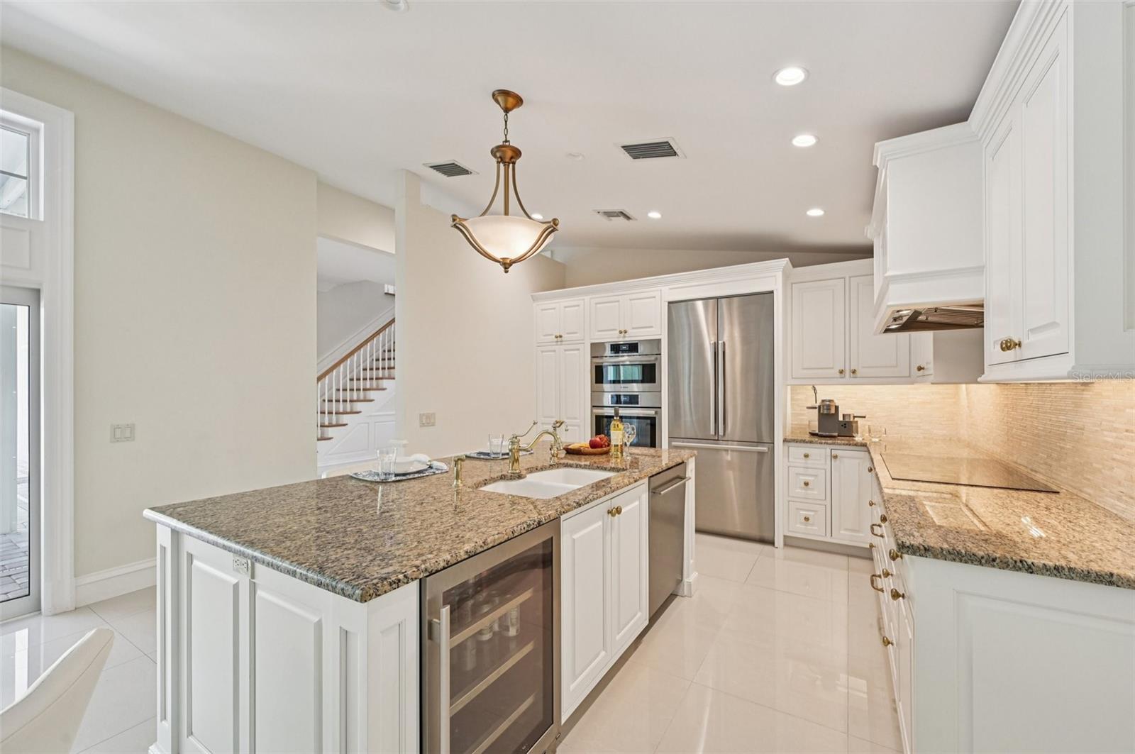 1121 Morningside Pl Property Photo 24