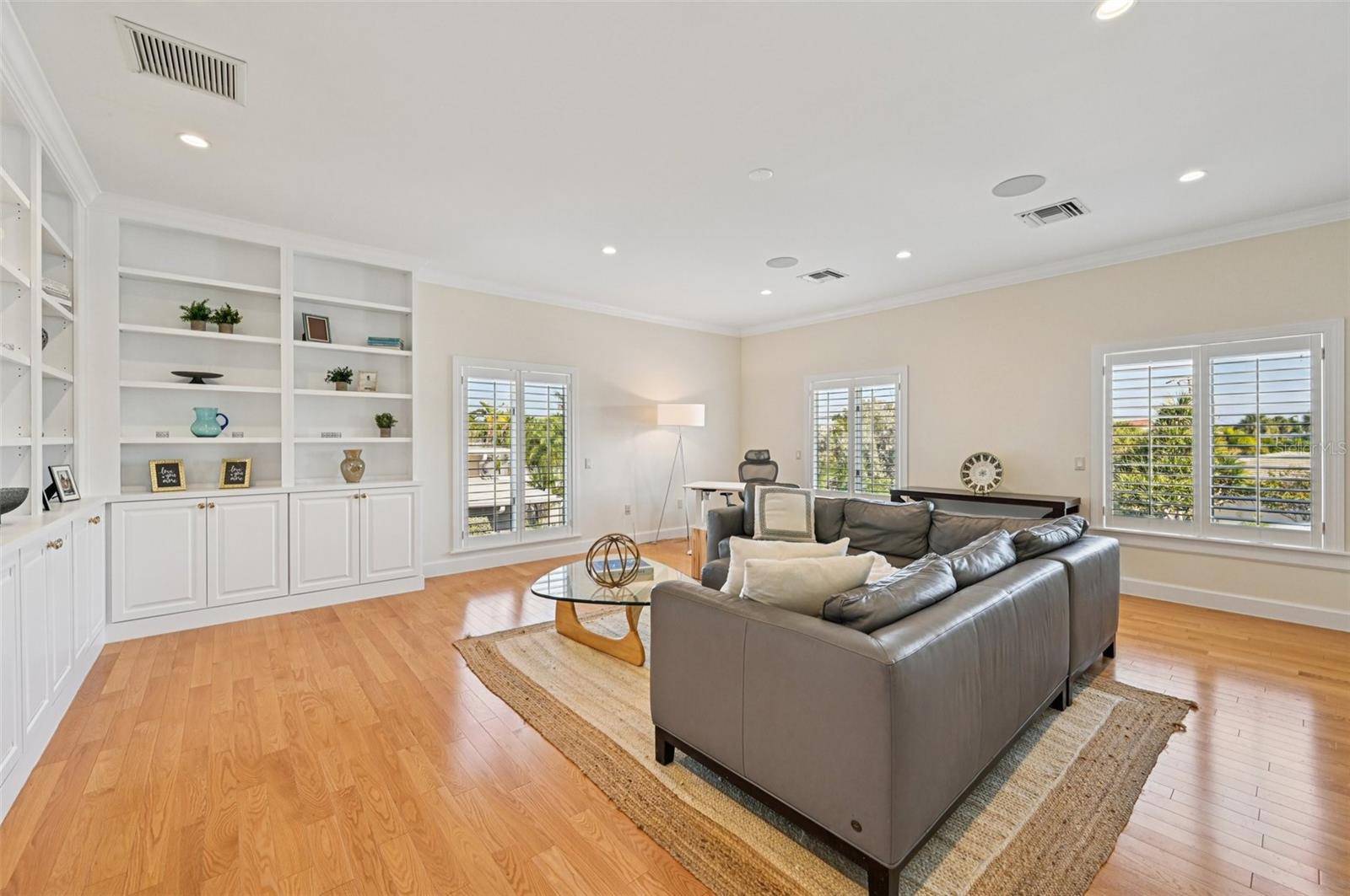 1121 Morningside Pl Property Photo 32