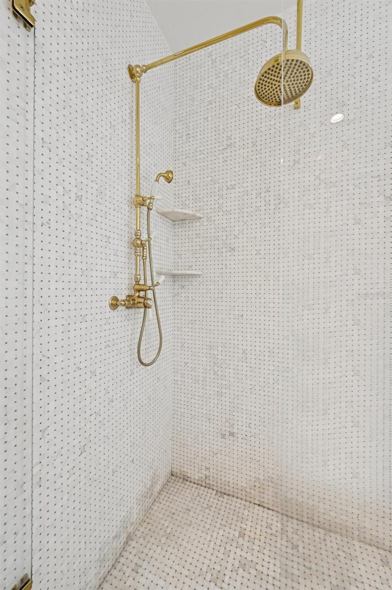 1121 Morningside Pl Property Photo 40