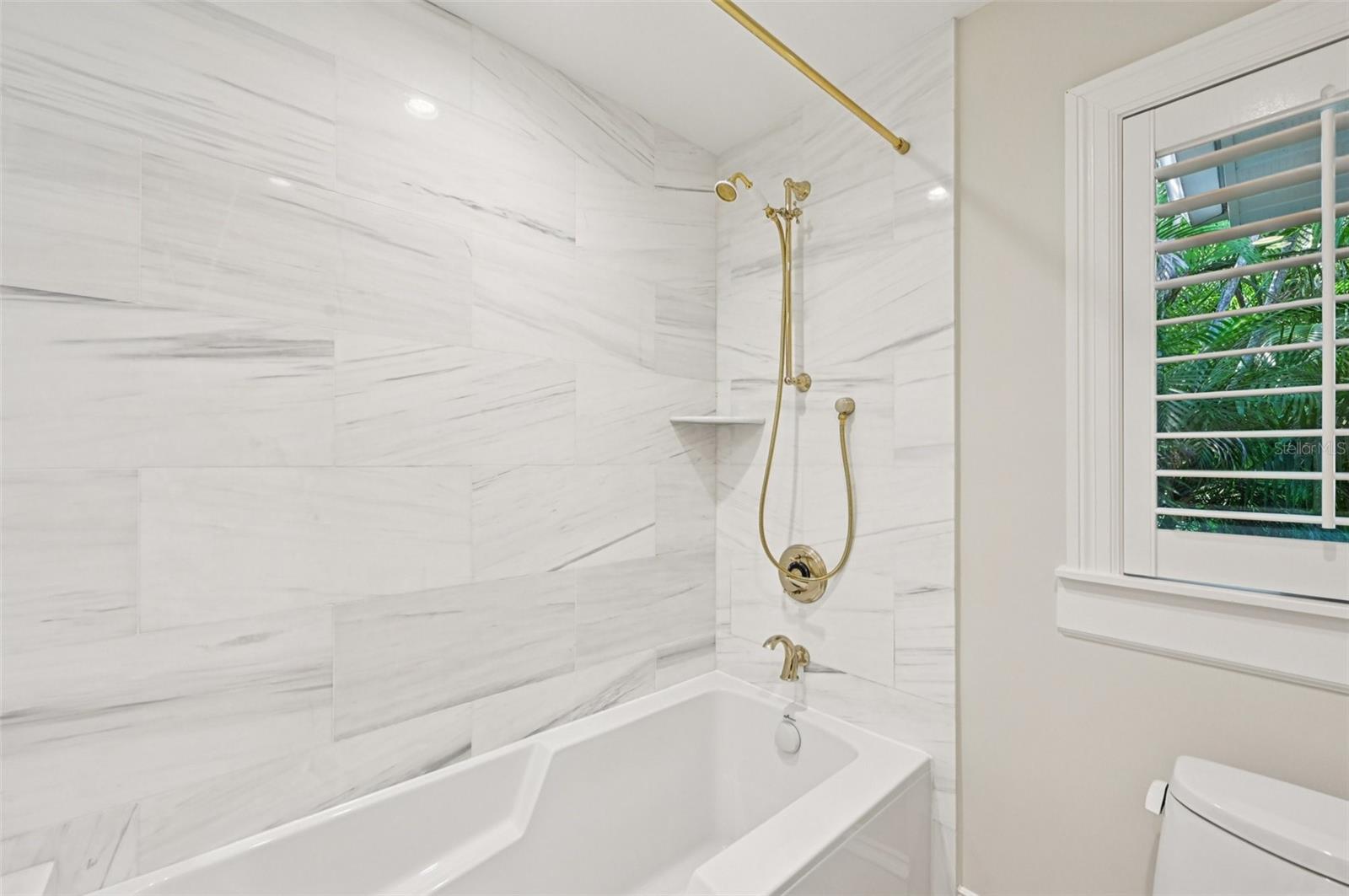 1121 Morningside Pl Property Photo 49