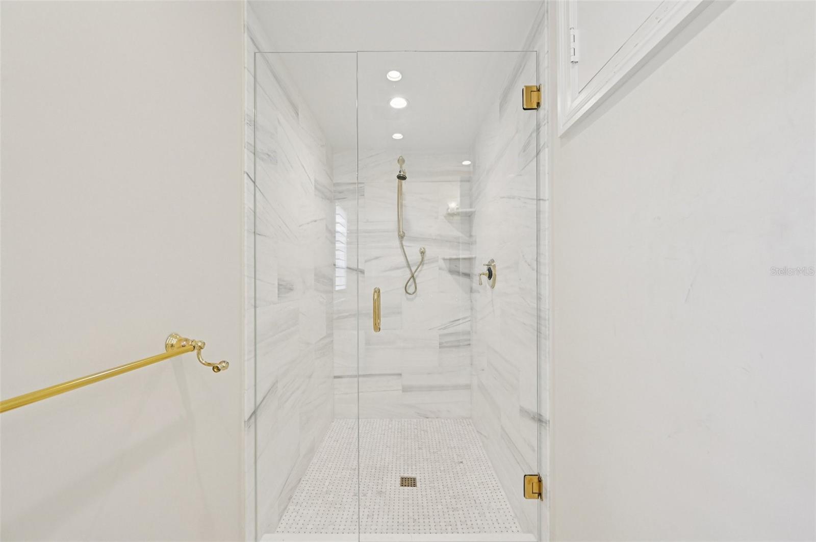 1121 Morningside Pl Property Photo 52