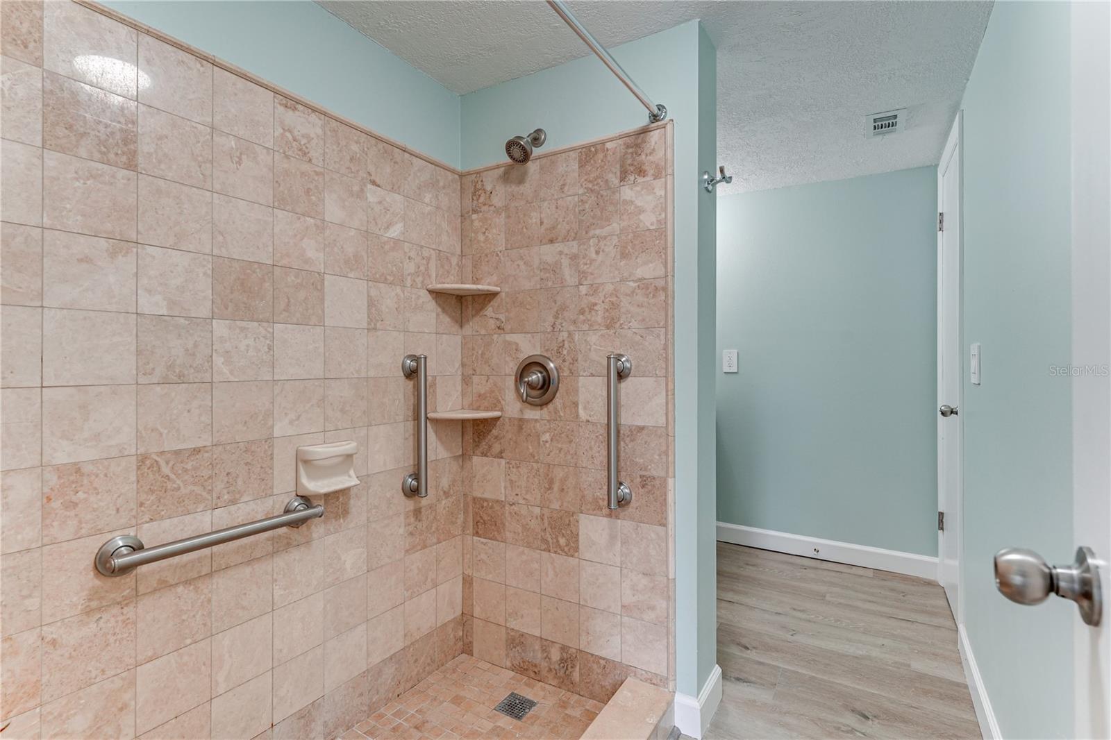 4242 Heron Way #b323 Property Photo 4