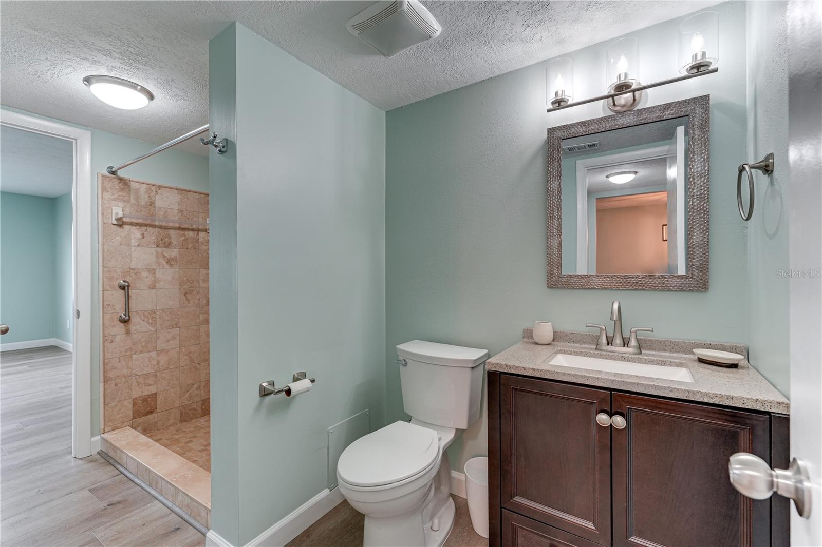 4242 Heron Way #b323 Property Photo 10