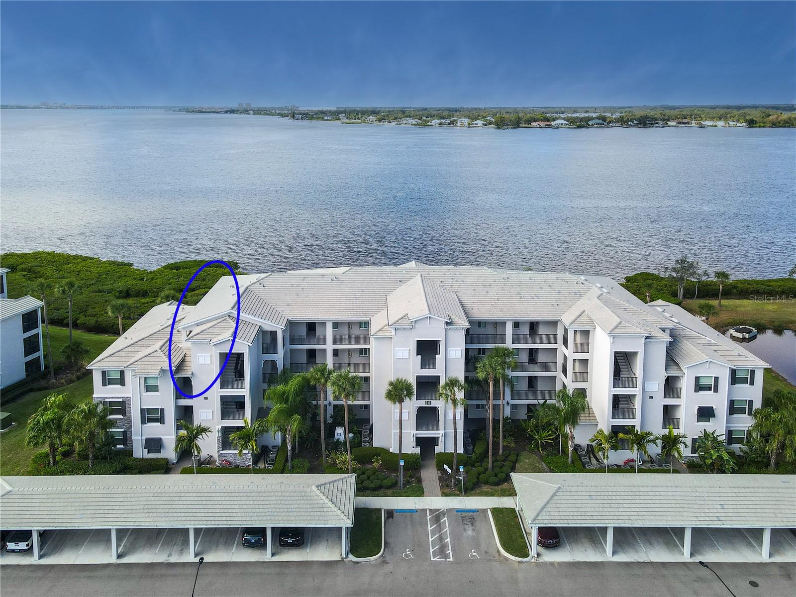 1030 Tidewater Shores Loop #401 Property Photo 1