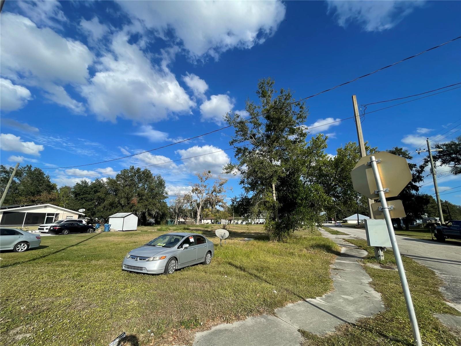 7 4th St Se Property Photo 4