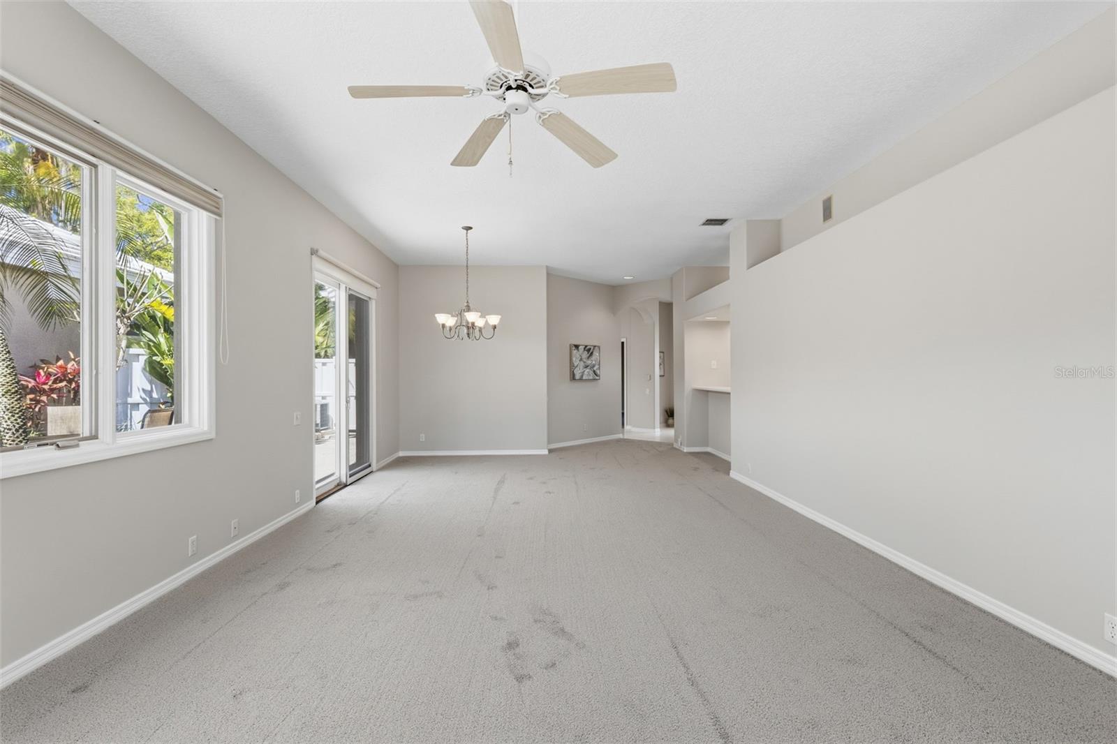 8706 53rd Ter E Property Photo 21