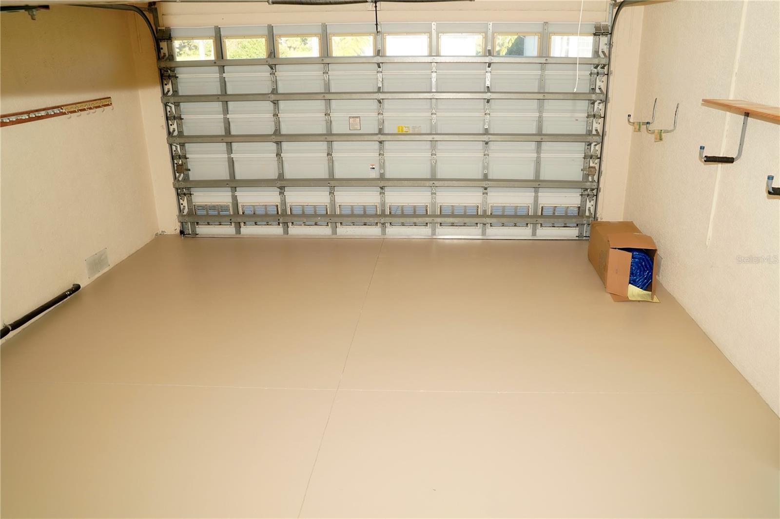 2 Windward Pl Property Photo 17