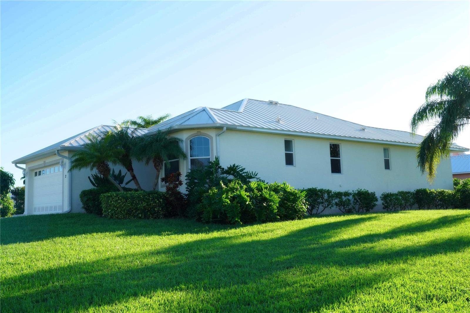 2 Windward Pl Property Photo 22