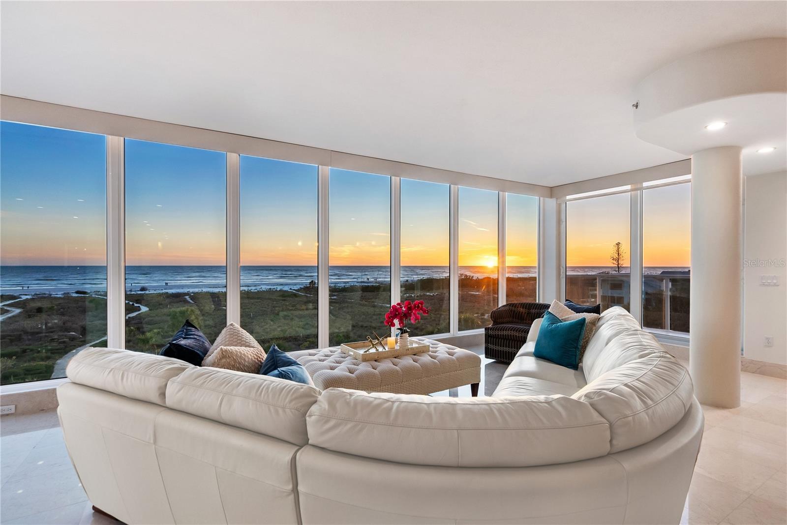 534 Beach Rd Property Photo 4