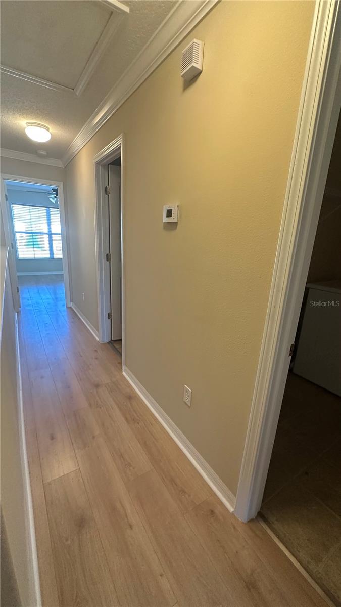 6918 Hawthorne Trace Ln Property Photo 12