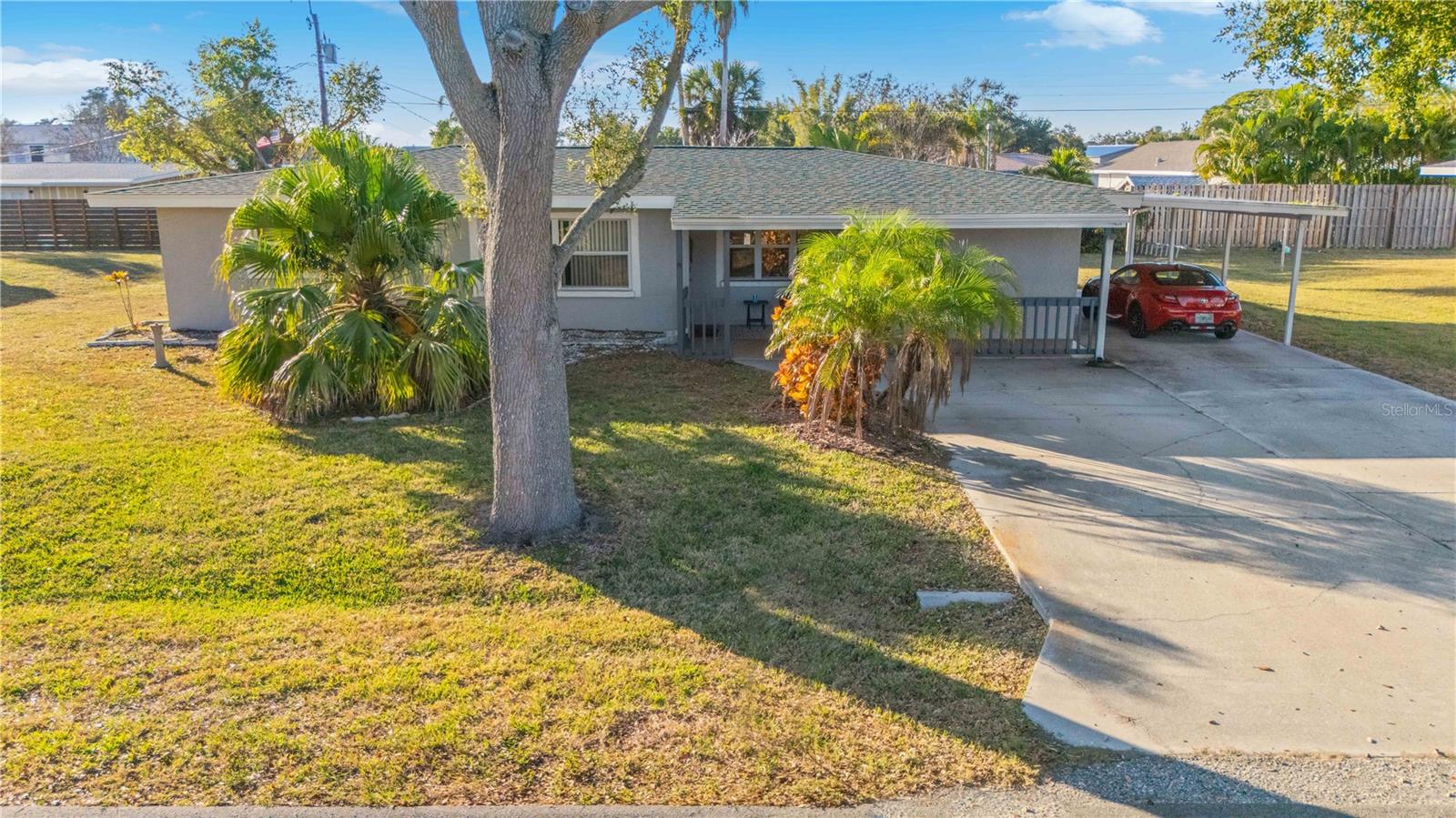 524 Sarabay Rd Property Photo 2