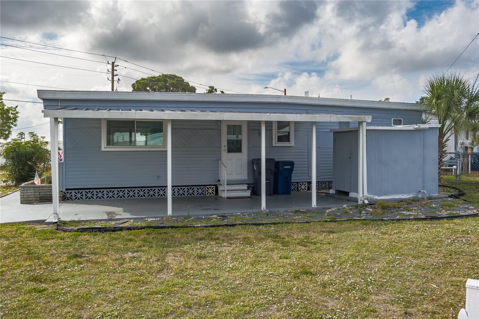 504 50th Avenue Dr W Property Photo 3