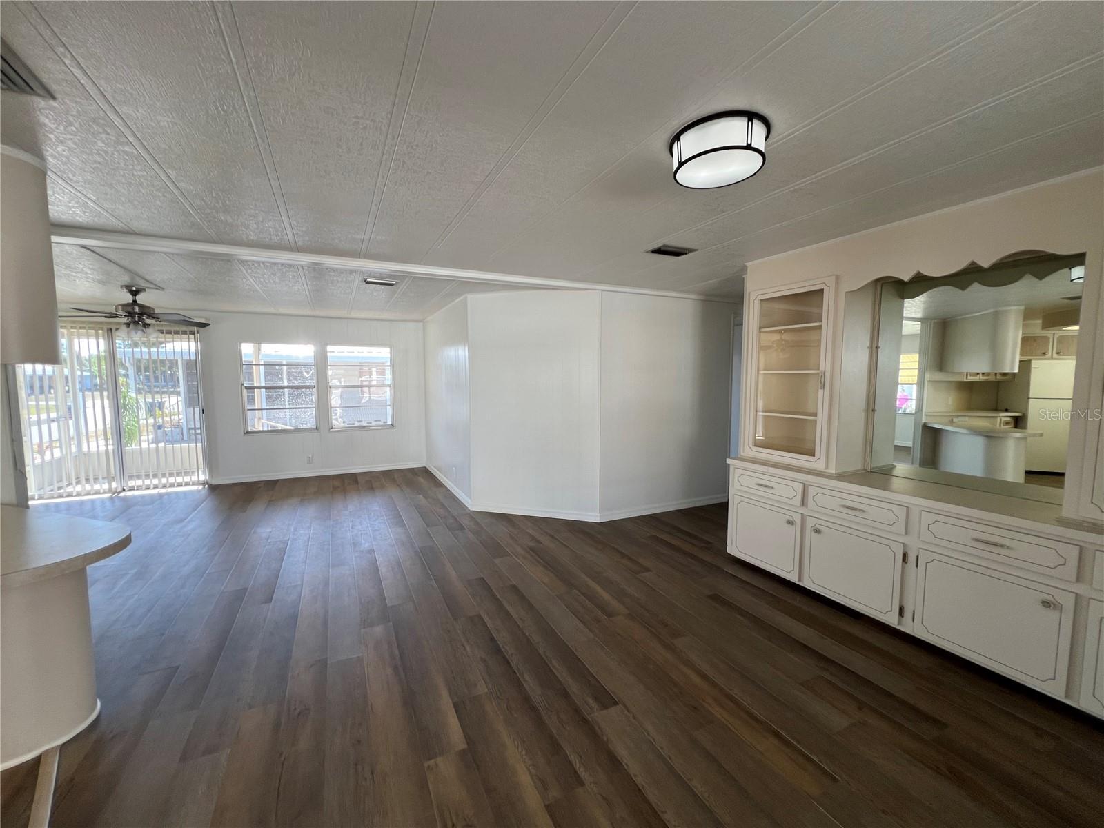 6710 36th Ave E #103 Property Photo 11
