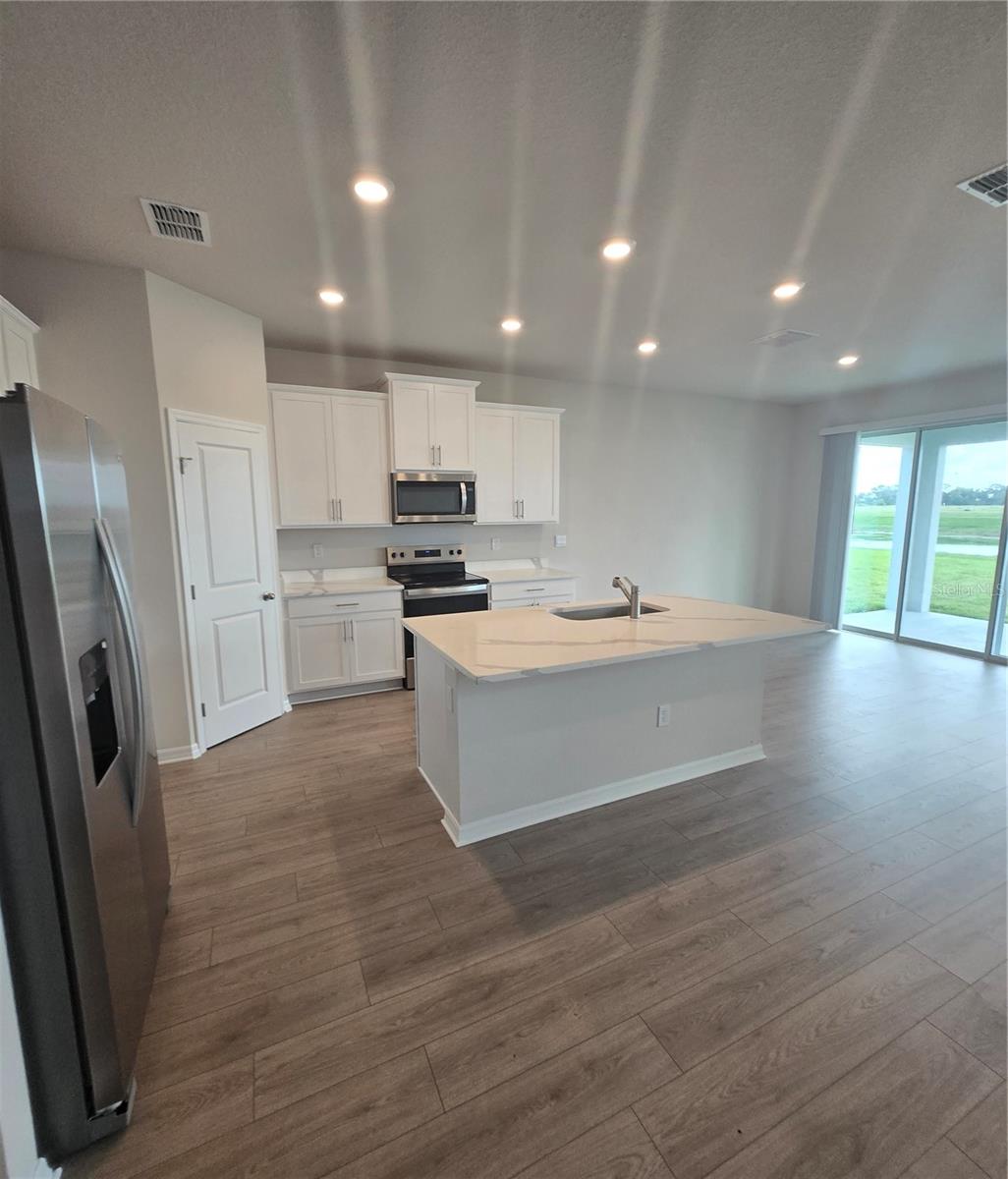 9431 Bella Mar Trl Property Photo 3