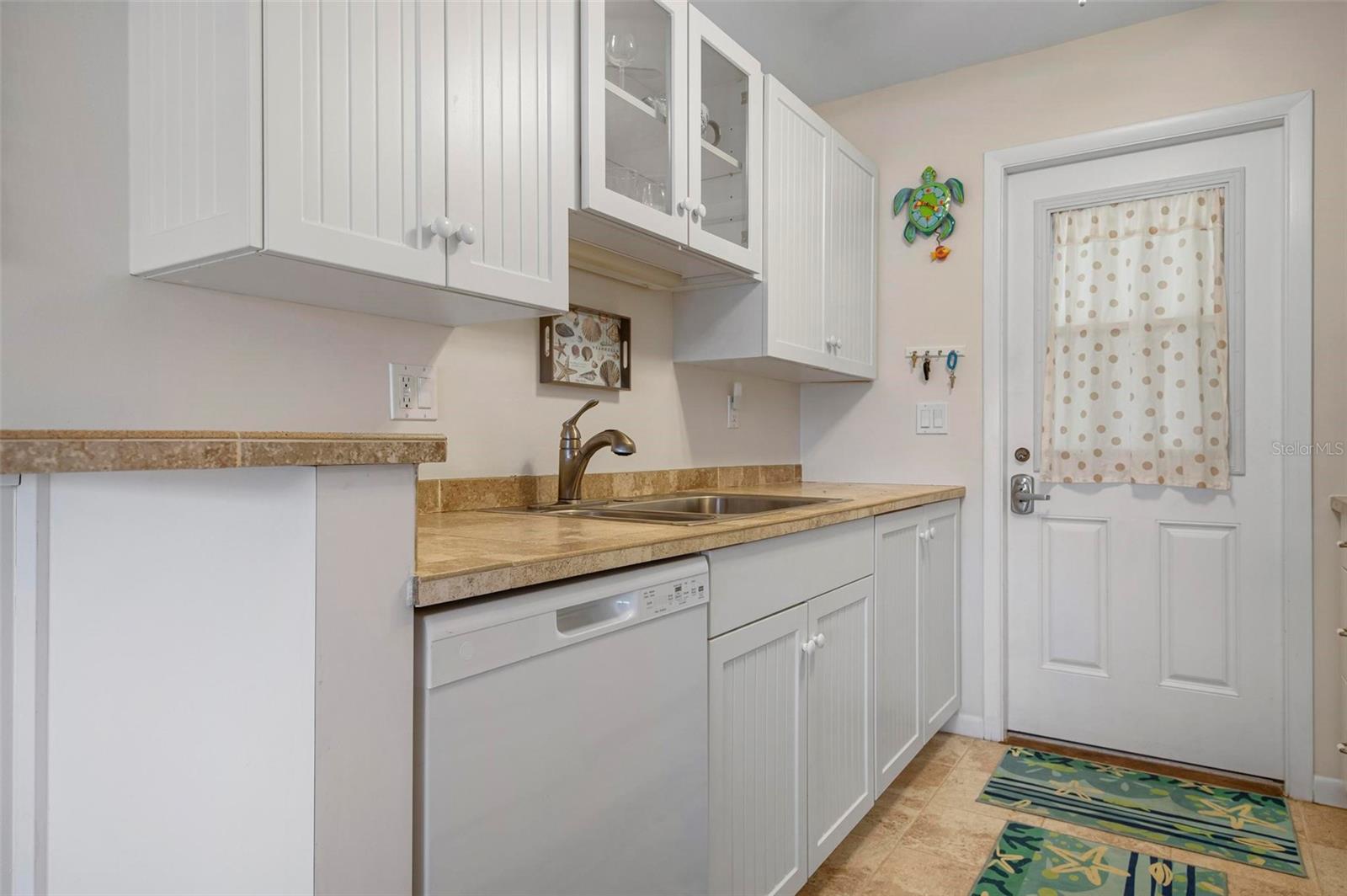 3808 Gulf Of Mexico Dr #e205 Property Photo 4