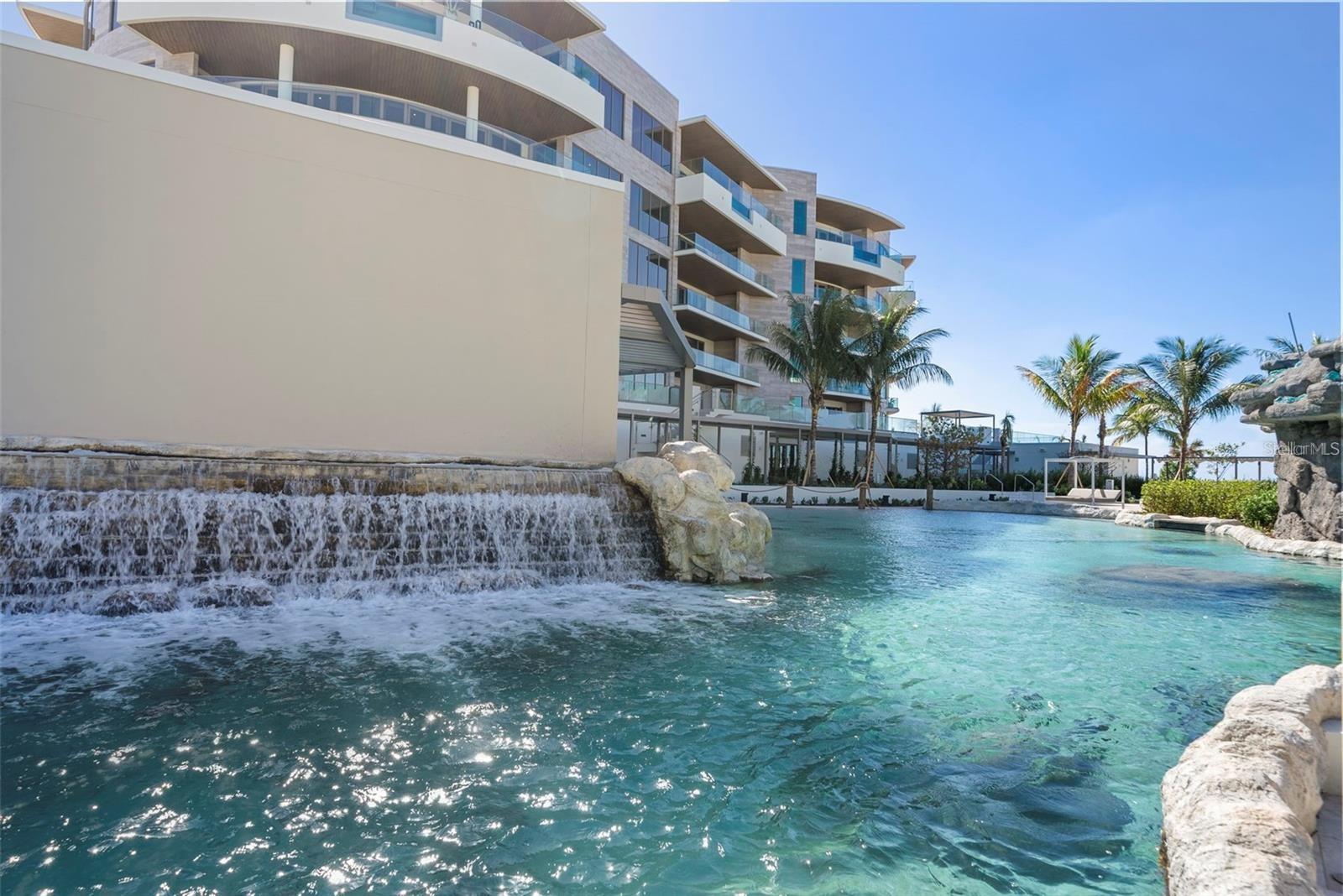 1591 Gulf Of Mexico Dr #410 Property Photo 40