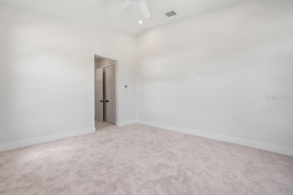 527 Venice Ln Property Photo 39