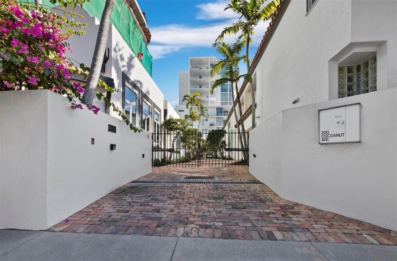 200 Cocoanut Ave #7 Property Photo 4