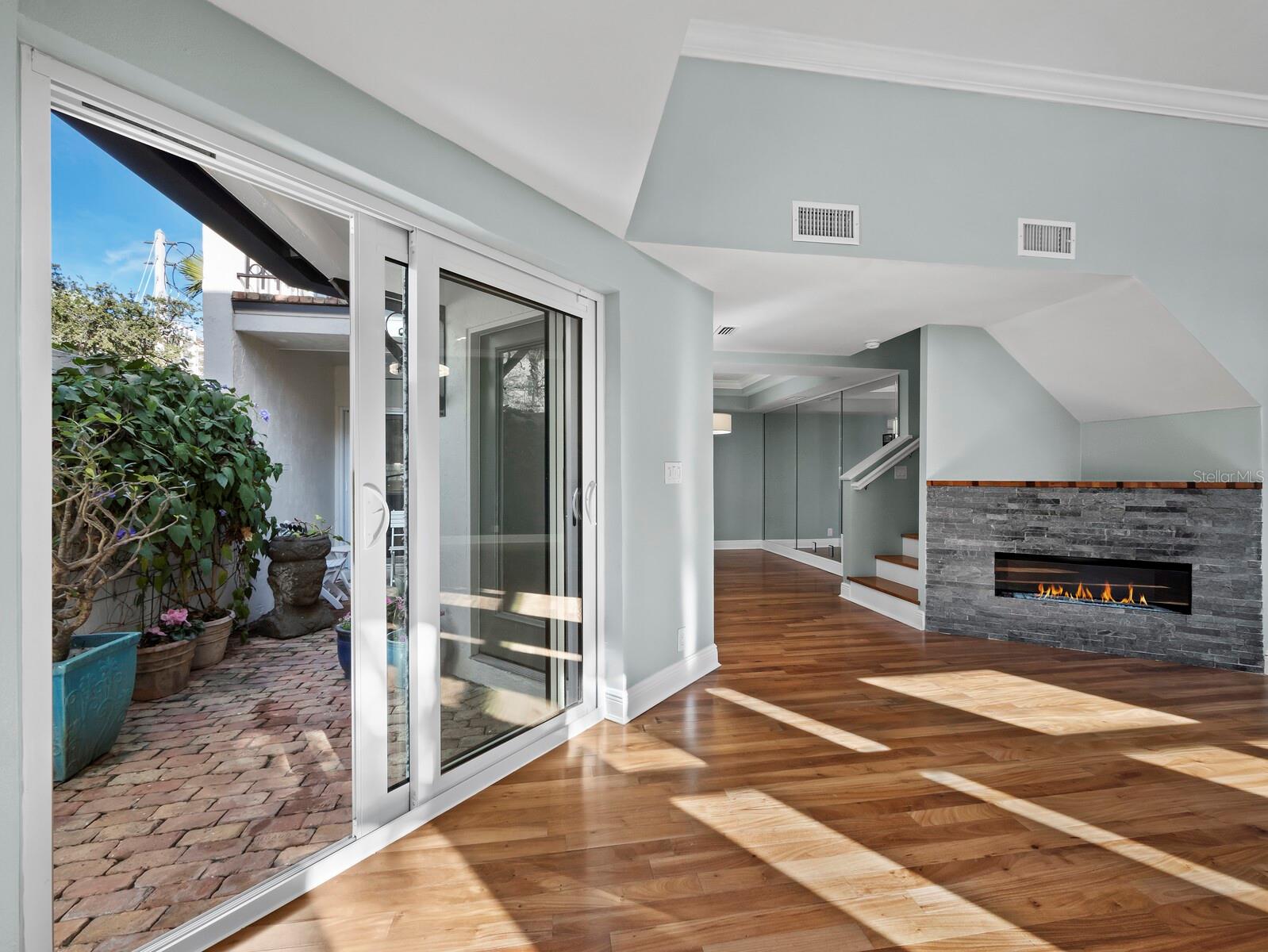 200 Cocoanut Ave #7 Property Photo 16