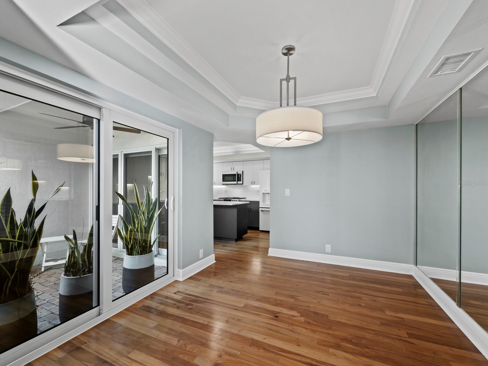 200 Cocoanut Ave #7 Property Photo 18