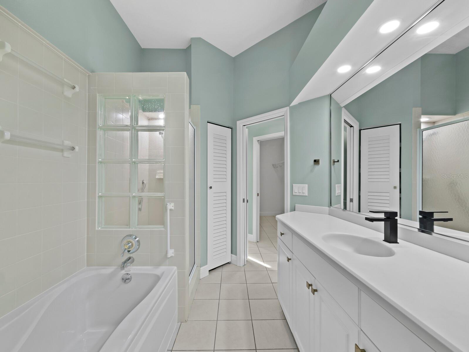 200 Cocoanut Ave #7 Property Photo 38