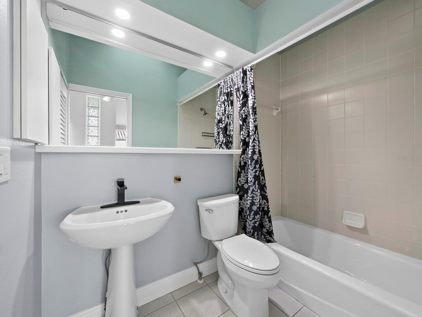 200 Cocoanut Ave #7 Property Photo 45