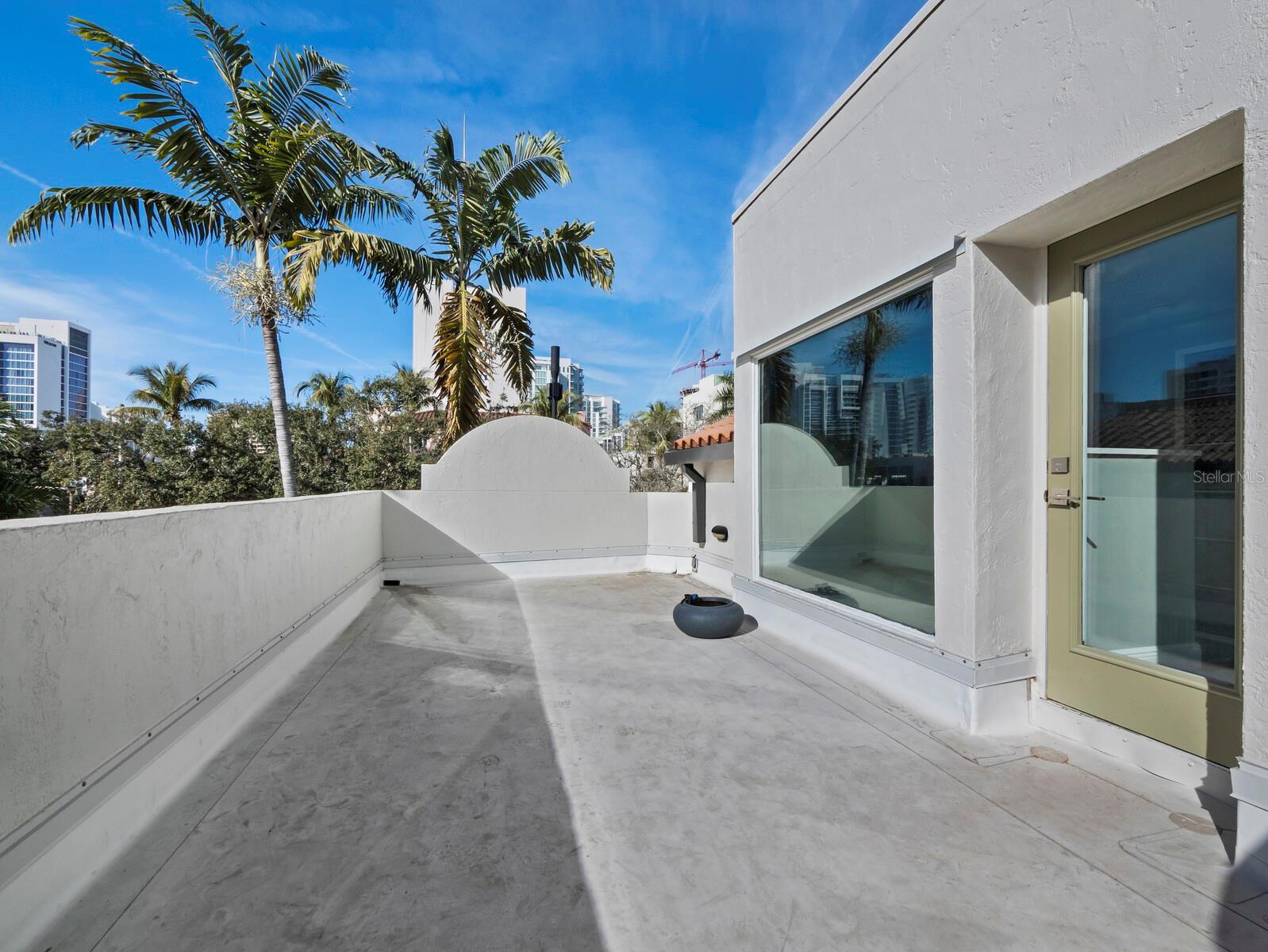 200 Cocoanut Ave #7 Property Photo 49