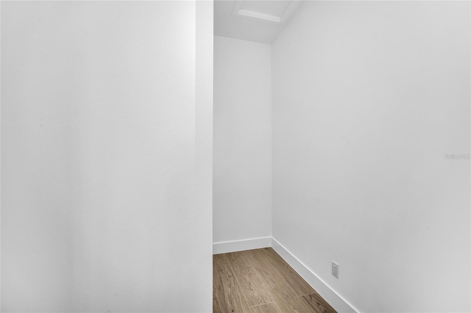 5103 Windward Ave Property Photo 23
