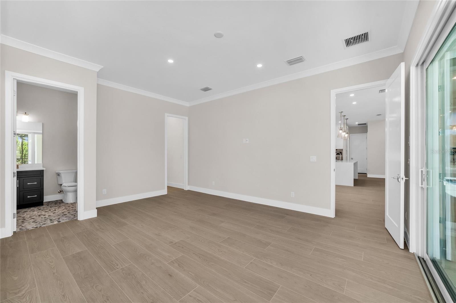 5103 Windward Ave Property Photo 44