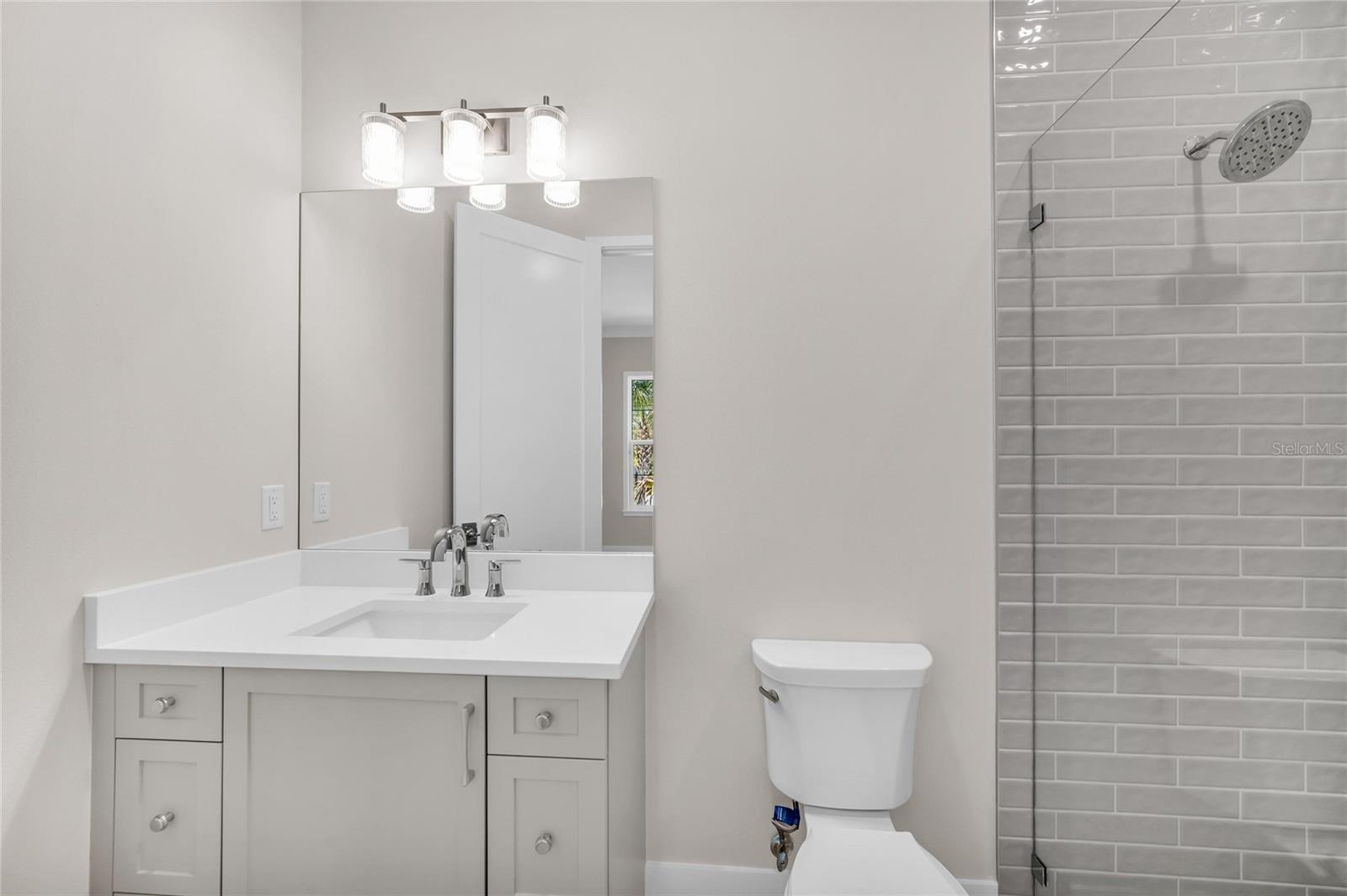 5103 Windward Ave Property Photo 48