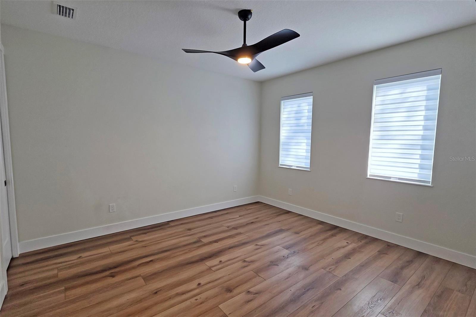 2475 Bay St Property Photo 51