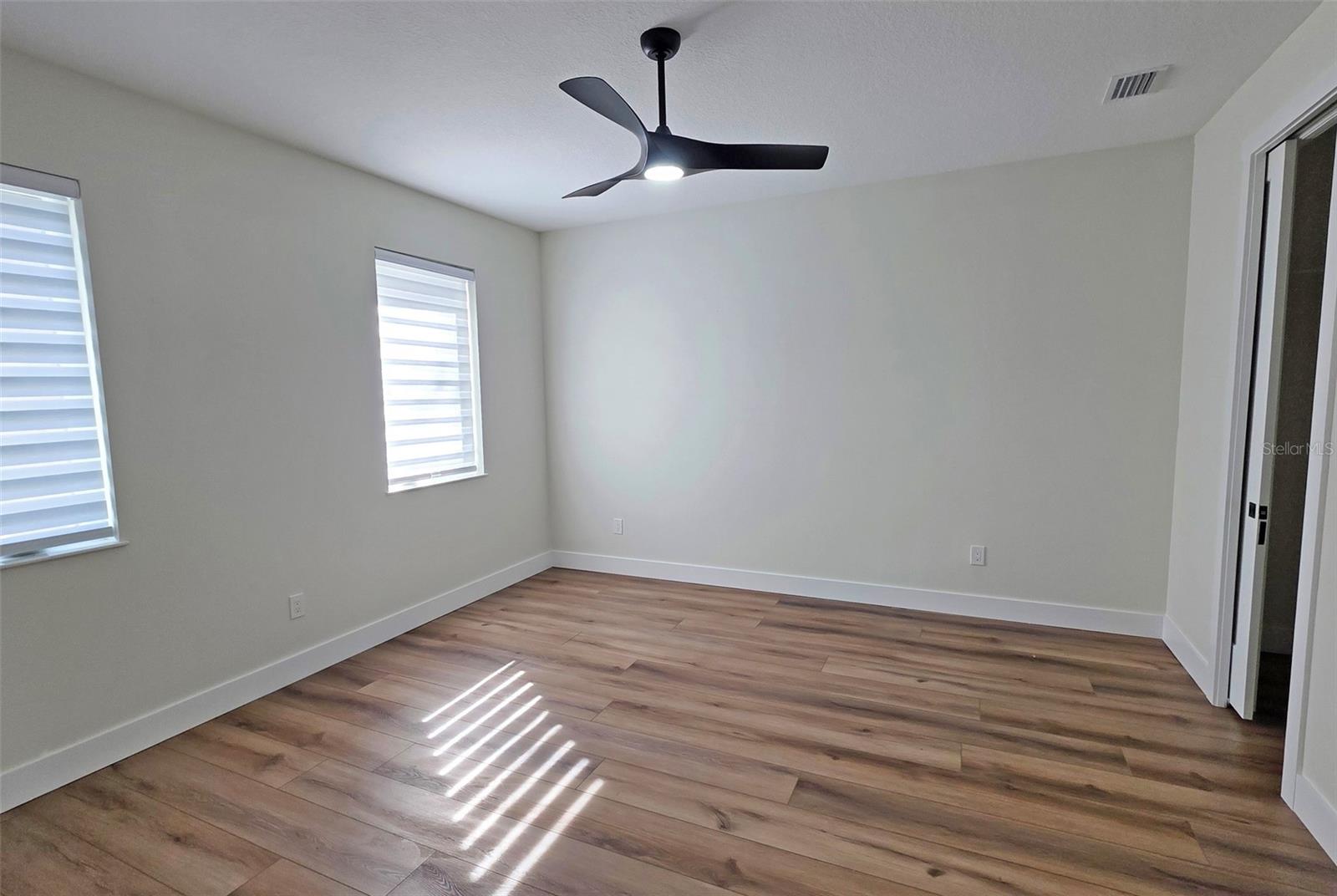 2475 Bay St Property Photo 53