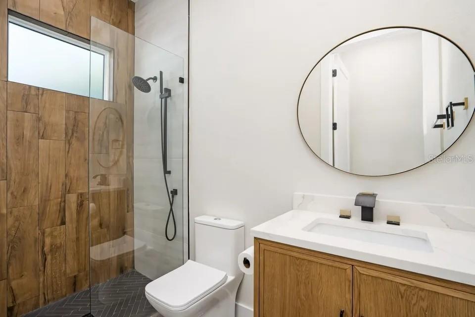 2475 Bay St Property Photo 62