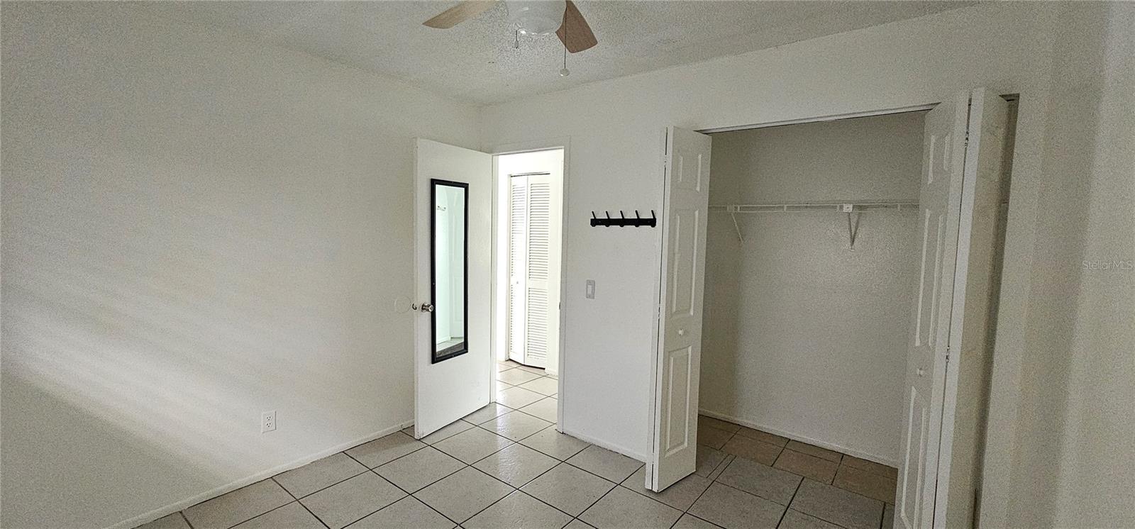 12048 Henley Ave #b Property Photo 8