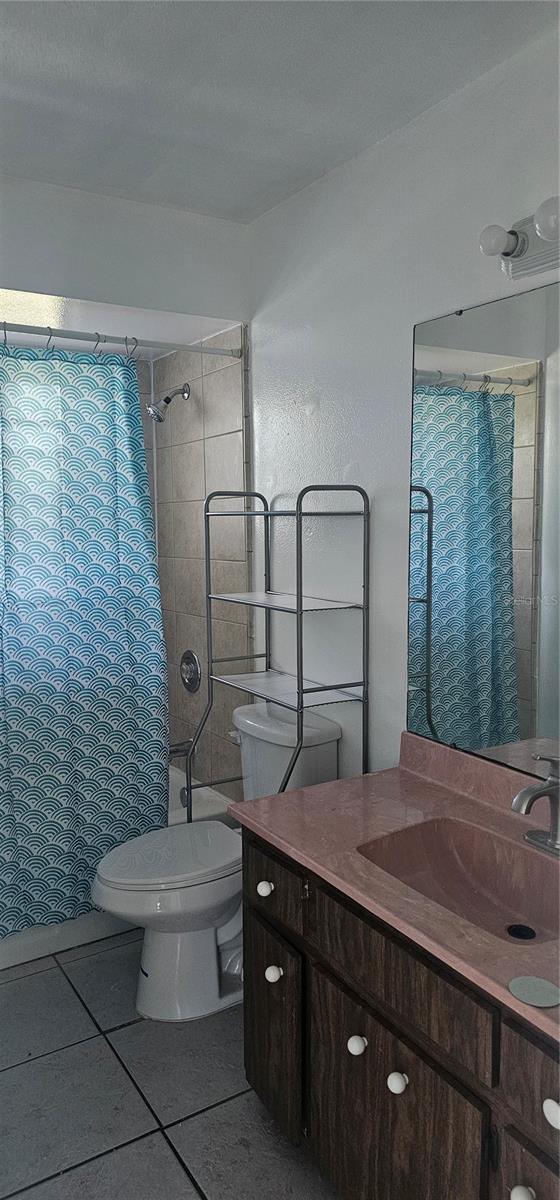 12048 Henley Ave #b Property Photo 10