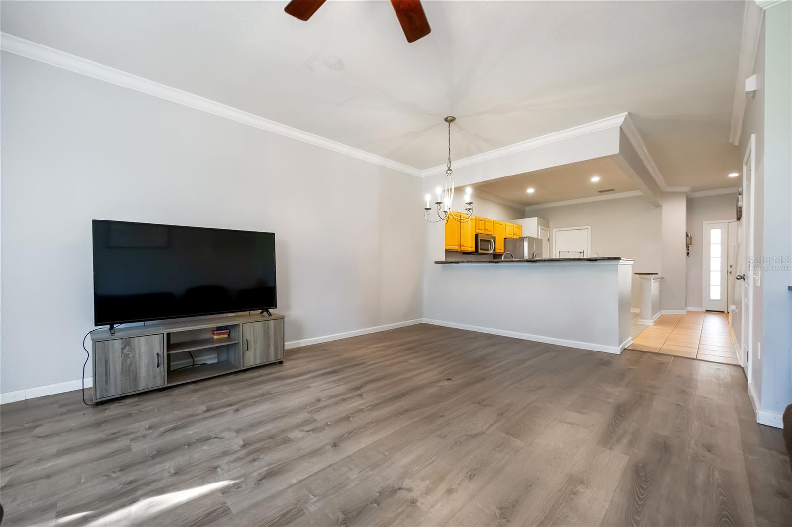 7180 83rd Dr E #6-5 Property Photo 10