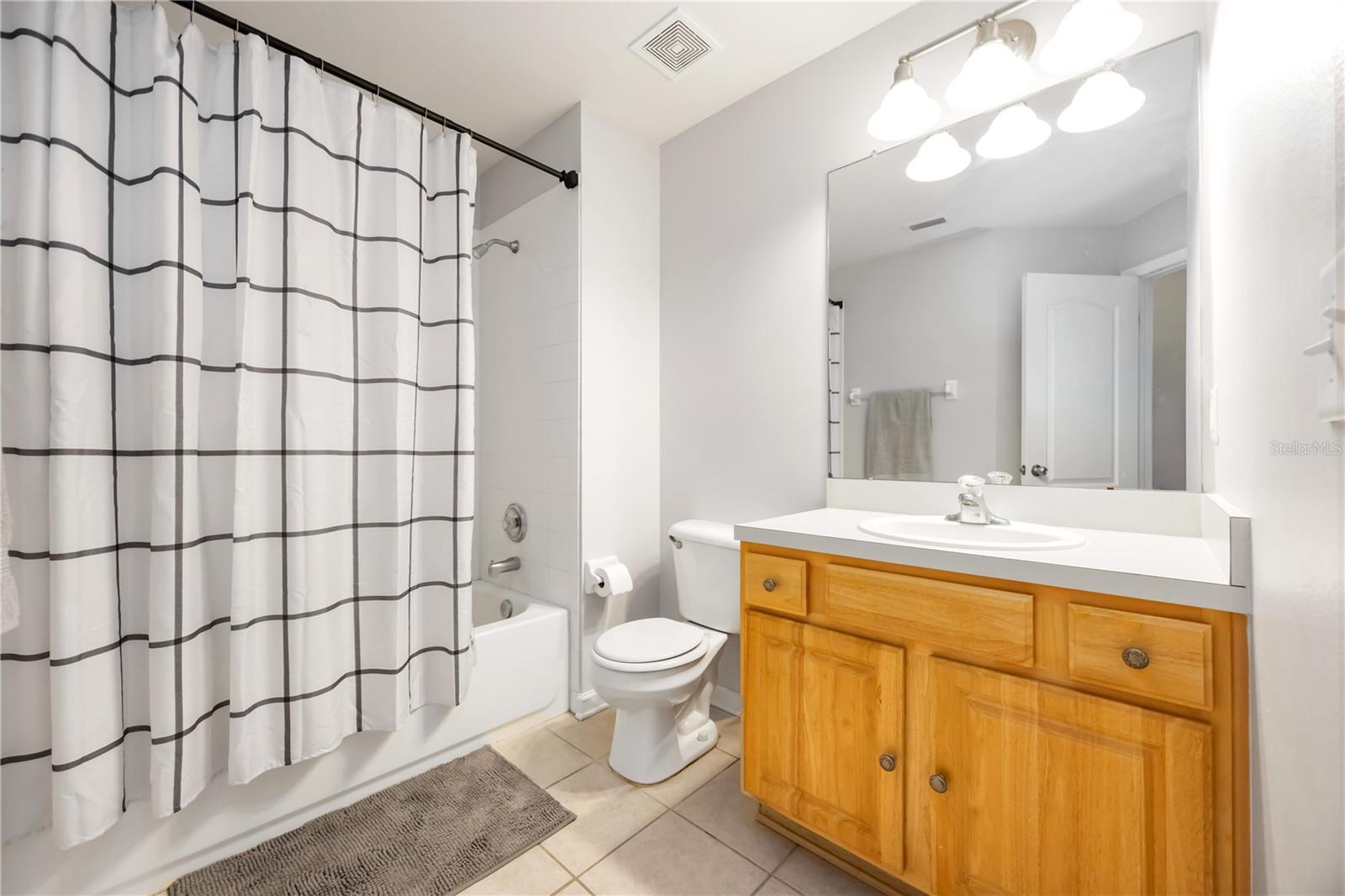 7180 83rd Dr E #6-5 Property Photo 13