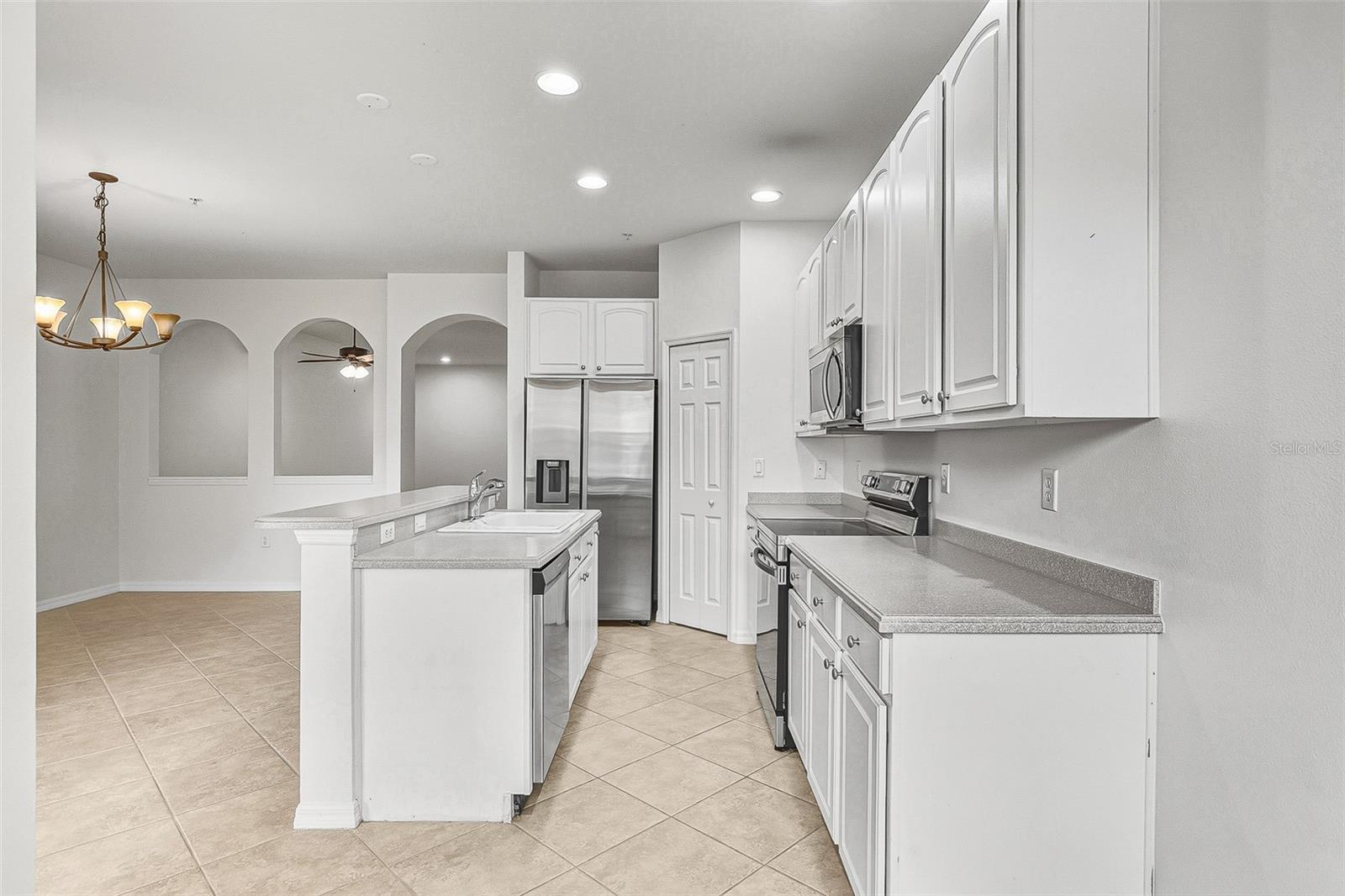 7928 Limestone Ln #19-105 Property Photo 15