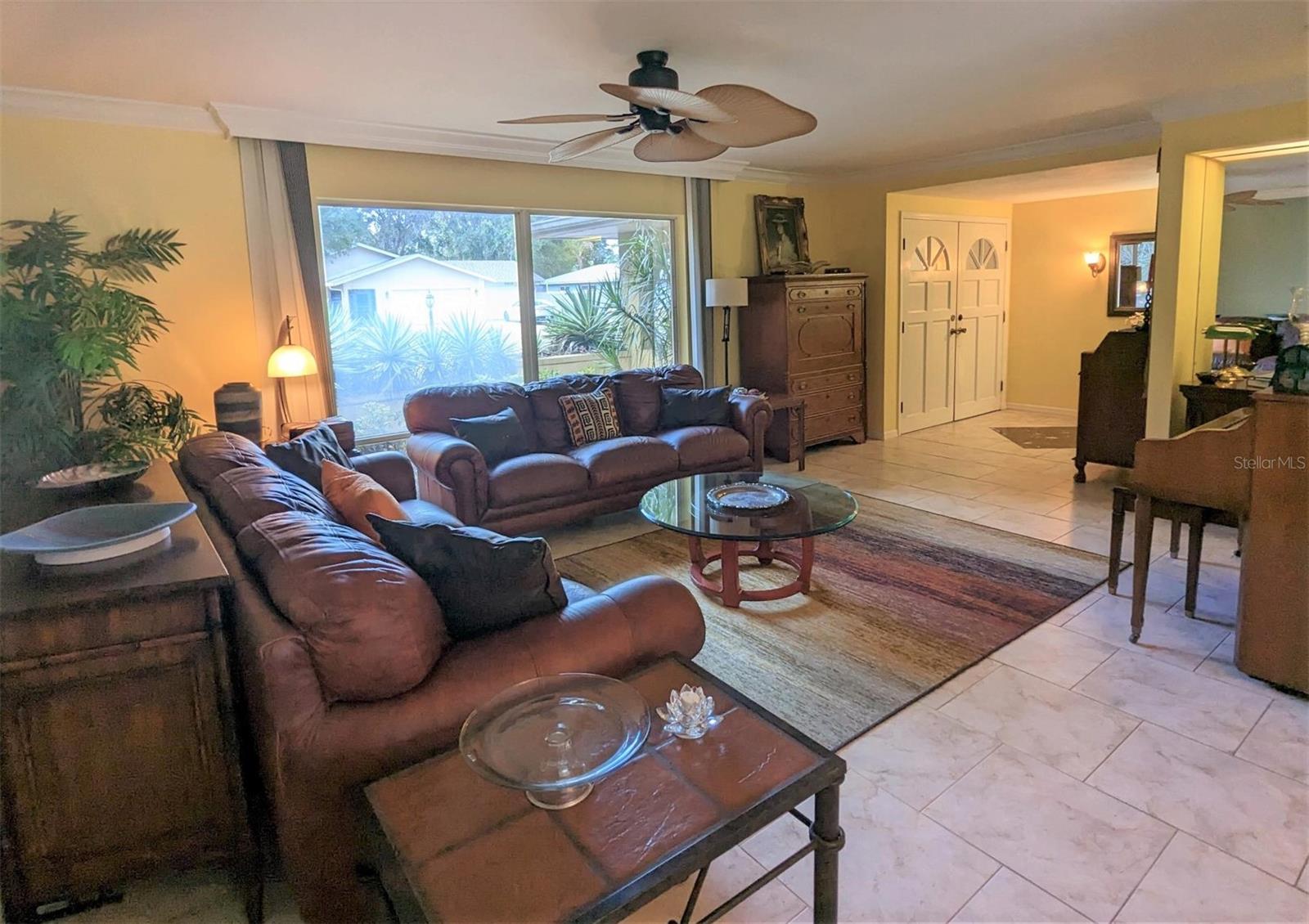 5409 Palm Aire Dr Property Photo 3