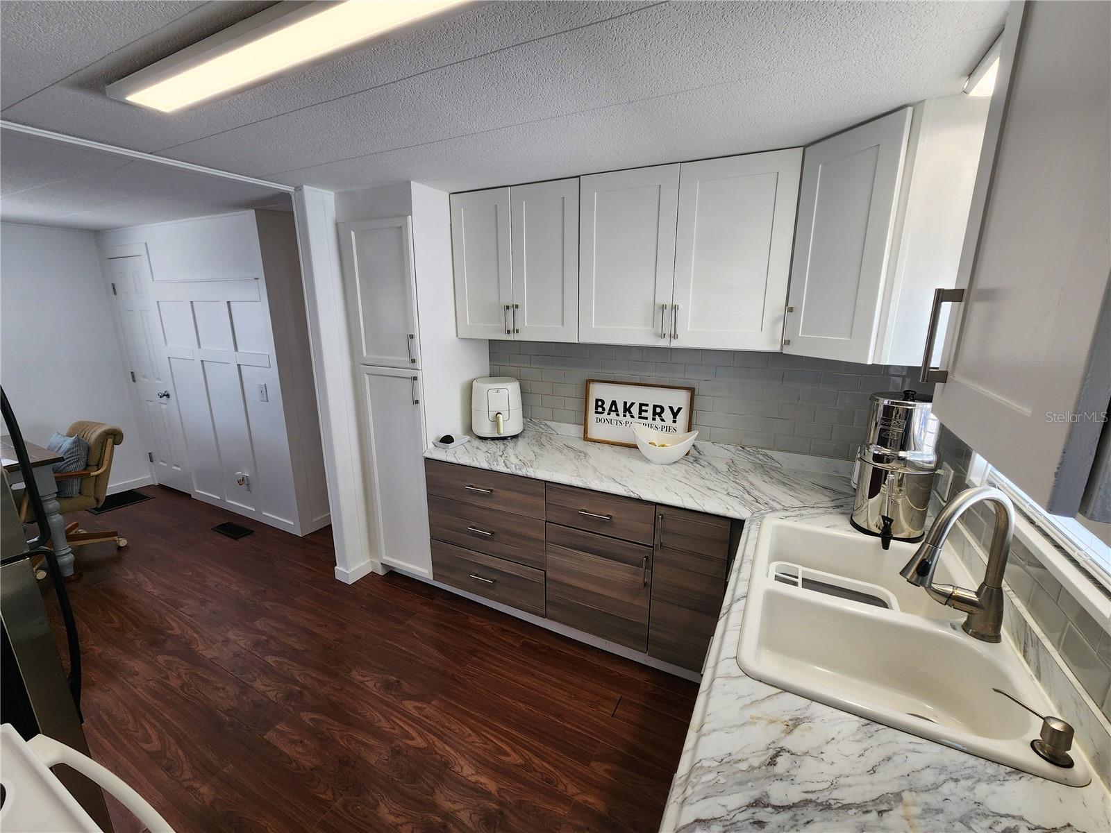 2204 17th Street Ct W Property Photo 5