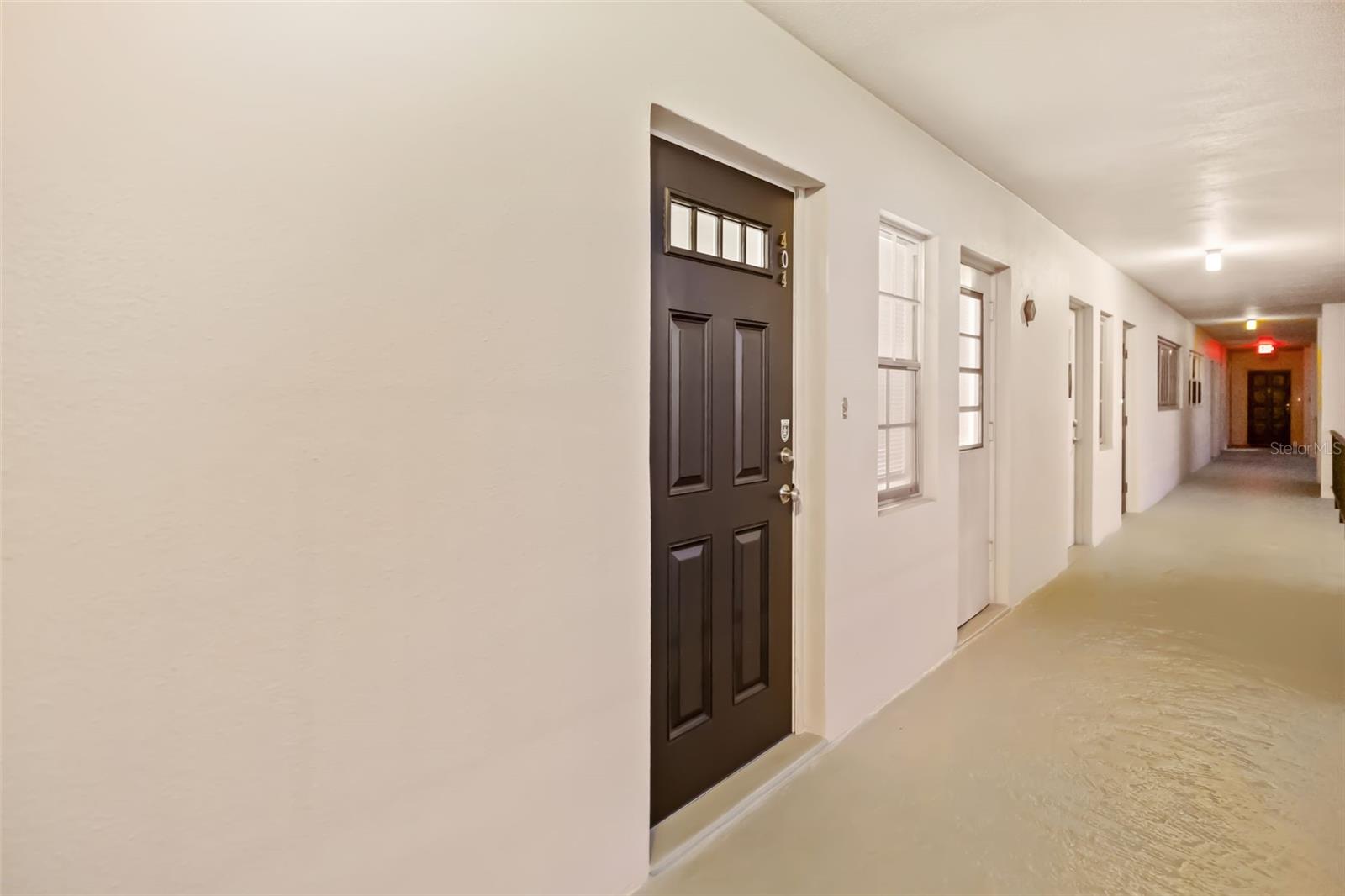 7461 W Country Club Dr #404 Property Photo 8