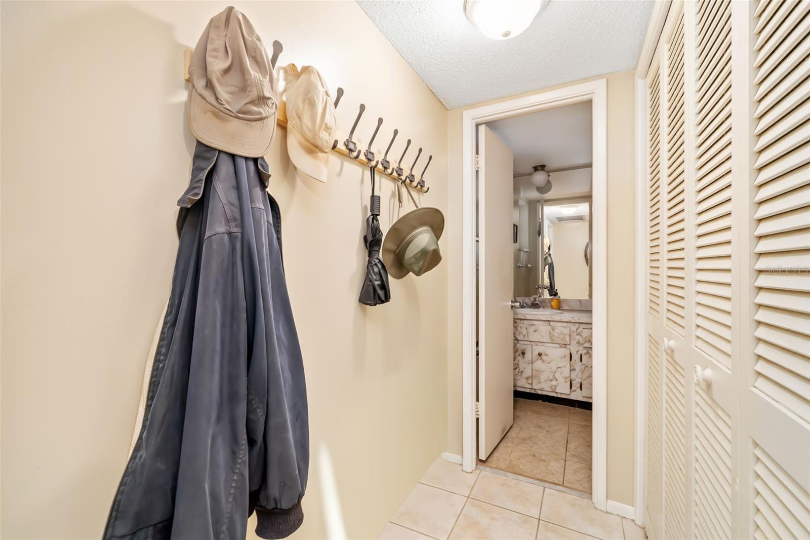 7461 W Country Club Dr #404 Property Photo 11