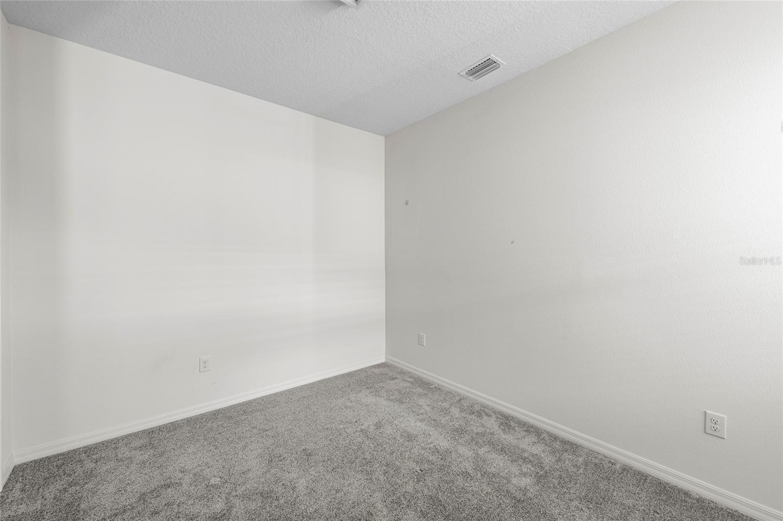 2854 89th Street Cir E Property Photo 14